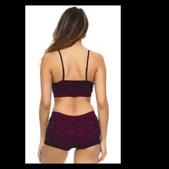 LAST Crop Top Set Shorts Skulls Gothic Halloween - Picture 8 of 11